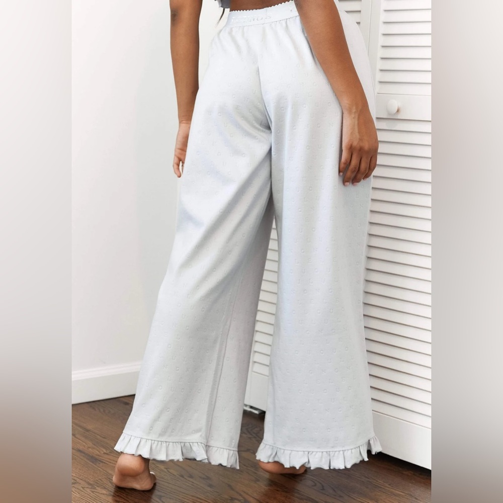 Lounge frill pants size medium